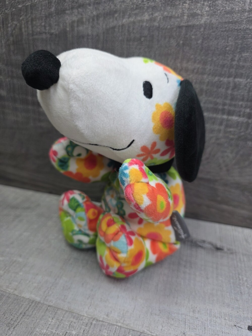 Hallmark Peanuts Floppy Snoopy Blossom Buddy 7" SittingPlush Stuffed Animal b196